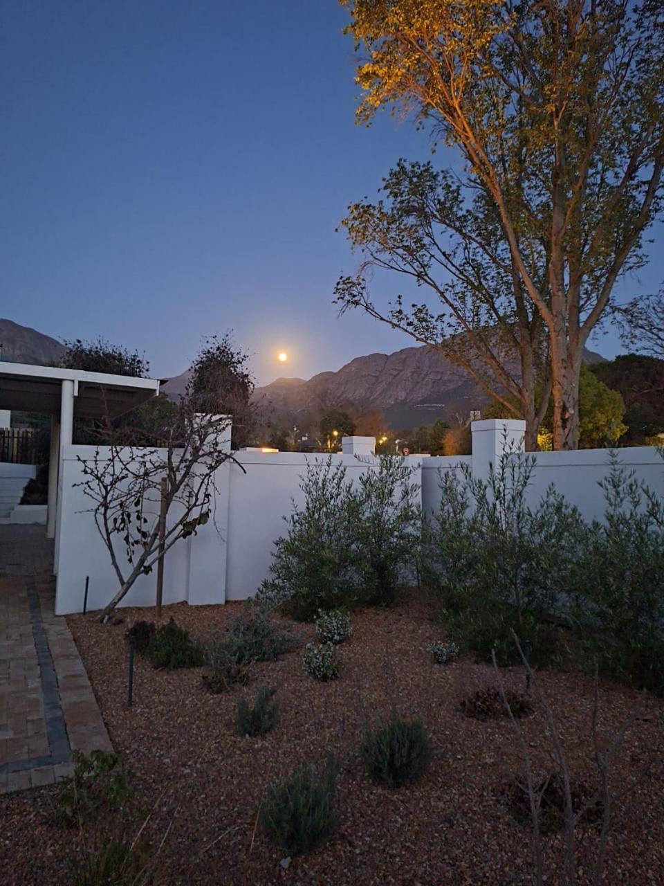 Largest One Bed Apartment & Private Pool In The Hoek Franschhoek Exterior photo